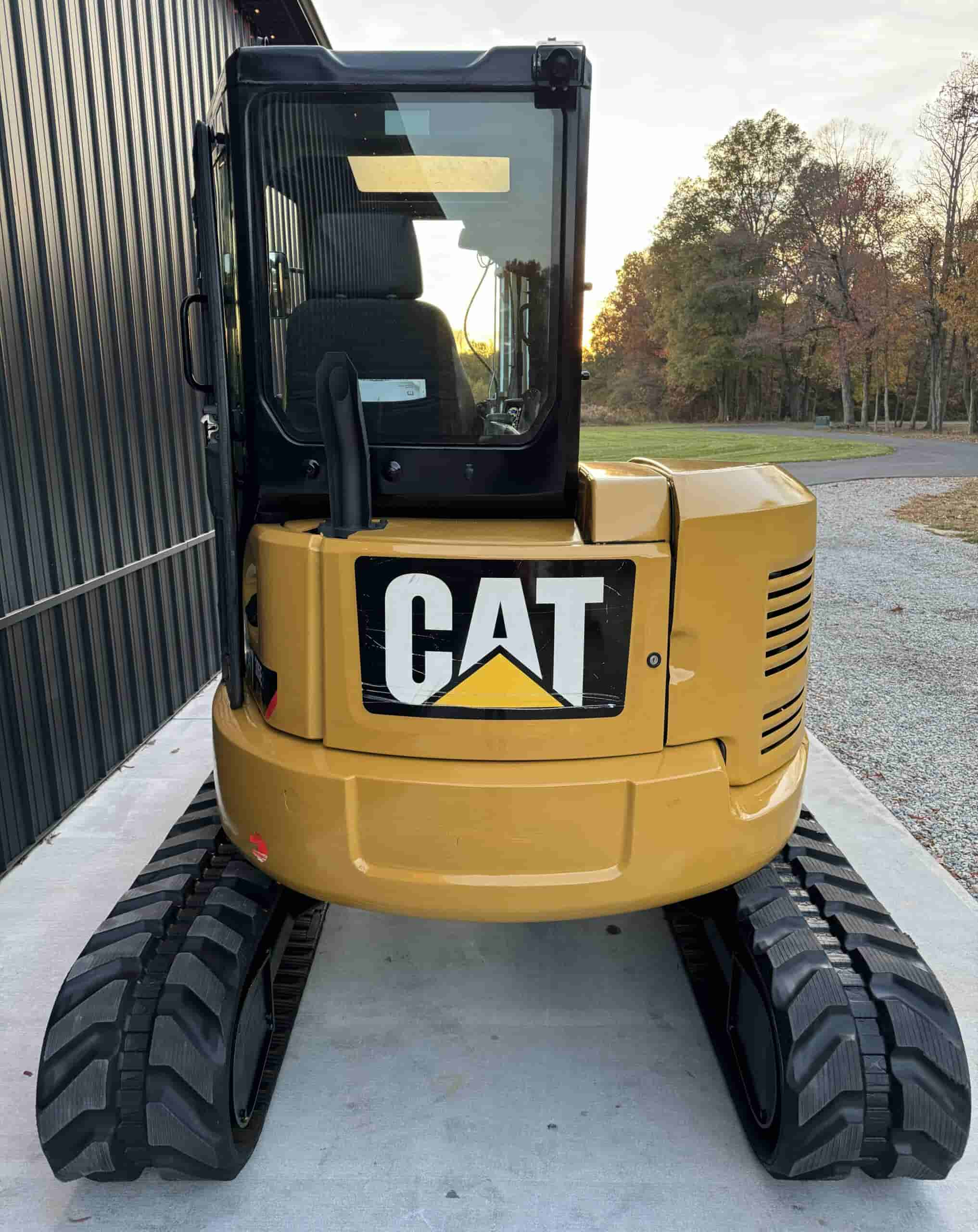 2017 CAT 305E2 CLEAN
